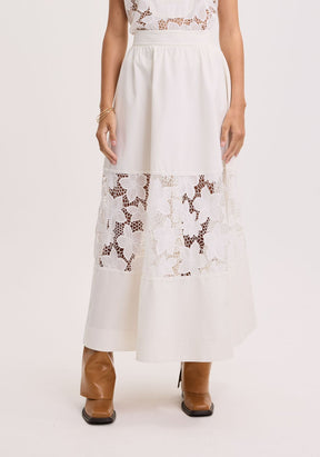 Saia midi com Renda