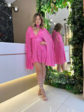 VESTIDO CURTO COM BABADOS
